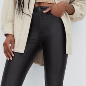 Women’s Black Coated push-up trousers | Size 36